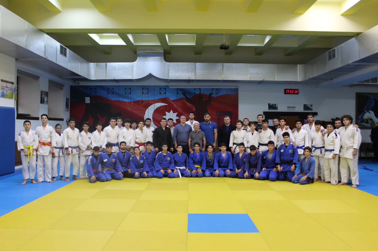 img/posts/dunya-cempionatinin-burunc-mukafatcisi-judo-club-2012ni-secdi-2022-10-19-155401/9.jpg