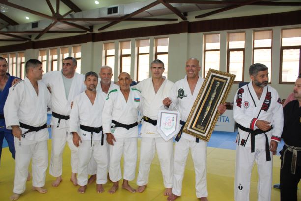 img/posts/efsanevi-ciu-citsu-ustasi-judo-club-2012de-seminar-kecdi-2019-07-21-142019/15.JPG