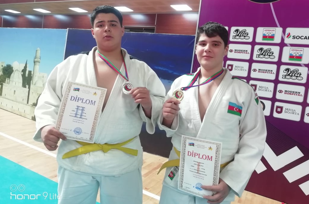 img/posts/judo-club-2012nin-yetirmeleri-baki-birinciliyini-3-medalla-basa-vurdu-2020-02-01-163539/3.jpg